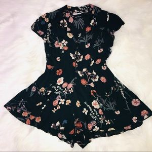 KIMICHI BLUE Floral Romper Size 0